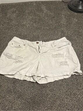 Time and Tru White Distressed Denim Jean Shorts